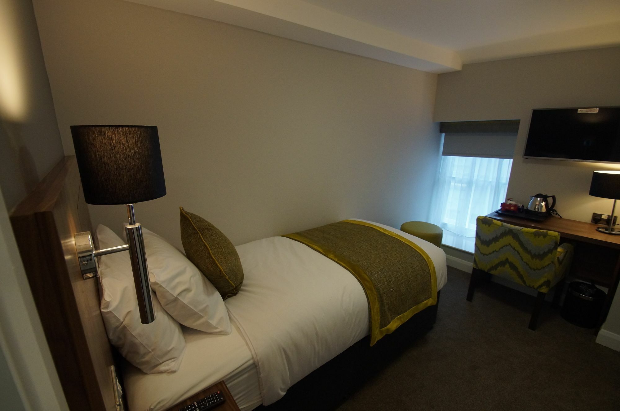 New Park Hotel 카마던 외부 사진