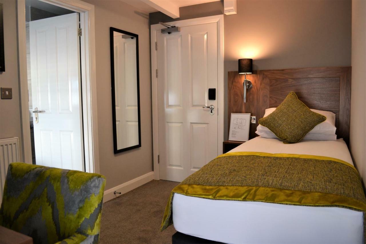New Park Hotel 카마던 외부 사진