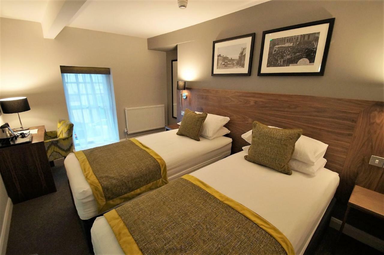 New Park Hotel 카마던 외부 사진