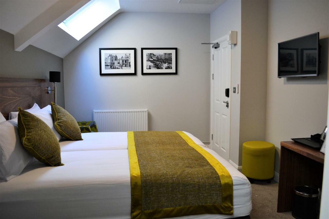 New Park Hotel 카마던 외부 사진